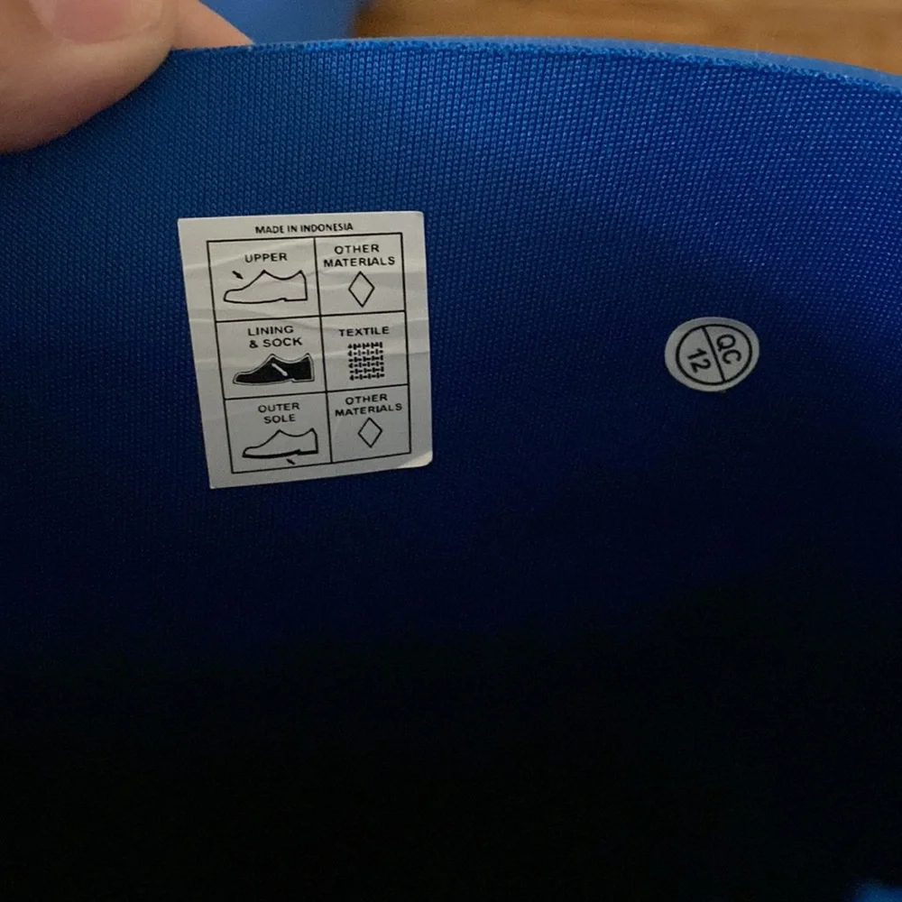 Blue hunter rain boots size 7 - Picture 3 of 9